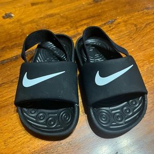 Toddler nike sandals